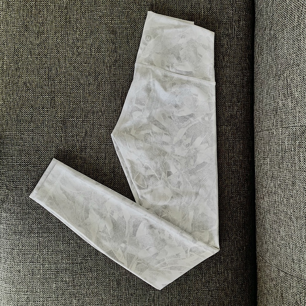 Lululemon Wunder Under Hi-Rise Tight 28” Jasmine White Multi - Picture 1 of 4